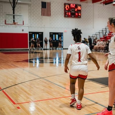 5’3 PG Oak Hill High School ( 2025) 3.7 GPA.. FTF Thunder.. NCAA ID # 2304834469 taysia2007@icloud.com