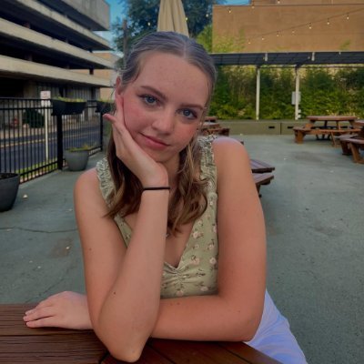 Digital artist & Designer ||Video editor & 2D/3D animator || Web 3 Dreamer, Crypto/NFTs, and meme coin Artist
main account: @keesha_artt