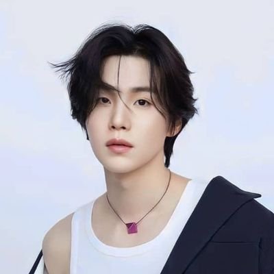 minyoongi379125's profile picture. 