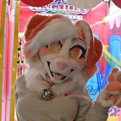 Floppy eared dog enthusiast. Artist/ Cosplayer/ Beginner fursuit maker// The kitty in my banner belongs to @SpookyConfusion
