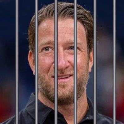 Dave Portnoy behind bars