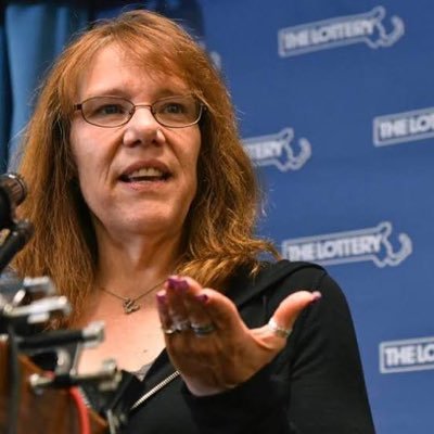 I'm mavis the Powerball single ticket jackpot winner in Massachusetts…I'm the lottery winner of $758 million.. giving out $30,000 to people in need🇩🇪🇺🇸