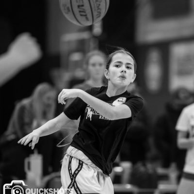 CoachMeeks1981's profile picture. Loving father to 3 amazing kids and devoted husband to my beautiful wife.  We love Jesus, Football, Basketball and coaching my kids teams.