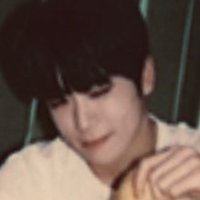 쨰랑 (@ooihuenii) 's Twitter Profile