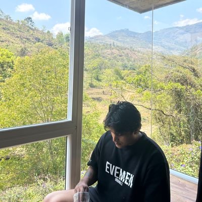 nihxr8008's profile picture. There’s a party on my mind and no one’s invited