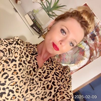 CarolinaHu3361's profile picture. 