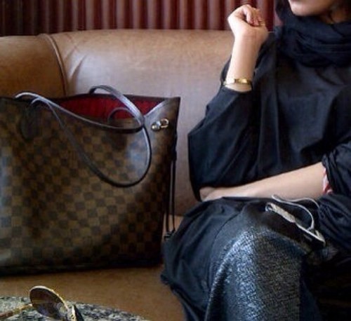 sh000shoooo's profile picture. 