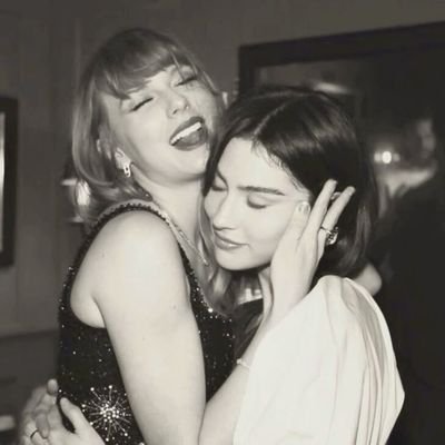 me gusta taylor y gracie, los libros, gilmore girls, café y maquillaje