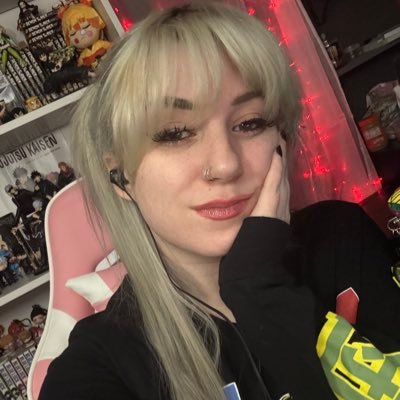 Twitch & Tiktok Streamer. Dbd lover, Trickster main, anime dweeb. Business email: Bottlesaimee1@gmail.com