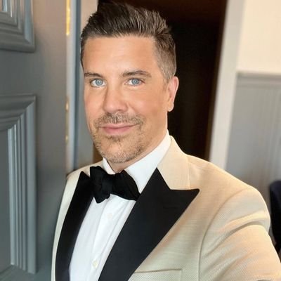 God first | Father of twins | Founder of #1 mega-realestate team in the nation @eklundgomesteam with 97 agent's in 13 offices. https://t.co/nhF9gAZ4ea
