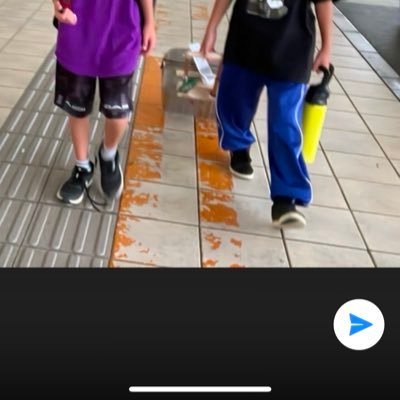 PYzOkZw4EH2867b's profile picture. 