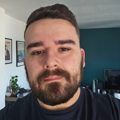 Monsieur IT vers un endroit paumé.. Geek à mes heures perdu.🔻 N7 Collecteur de memes
