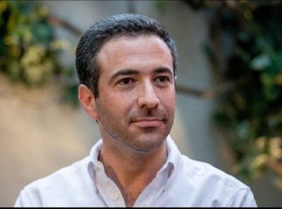 ari_melder's profile picture. Ari Naftali Melber,  is an American attorney and Emmy-winning journalist who is the Chief Legal Correspondent for MSNBC and host of The Beat with Ari Melber.