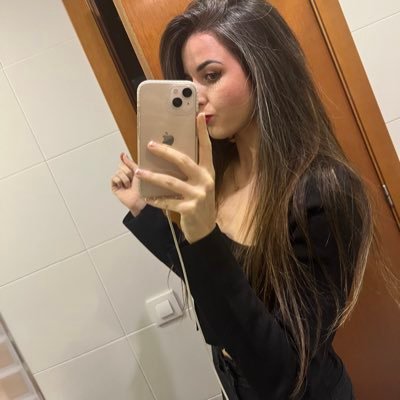 montse98gc's profile picture. 