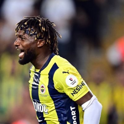 Allan Saint-Maximin Profile