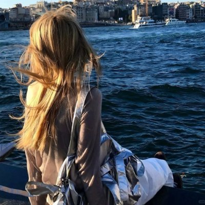 Teresa_yyh's profile picture. Life is like a desert, sometimes vast and desolate, but as long as you persist, you will always find your own oasis. 🌵🌞