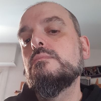 Justicia y libertad.
Siempre con las víctimas del terrorismo.
V.E.R.D.E.
Barcelonés, enamorado de Madrid.
Tengo una hermana adoptiva que es un sol.