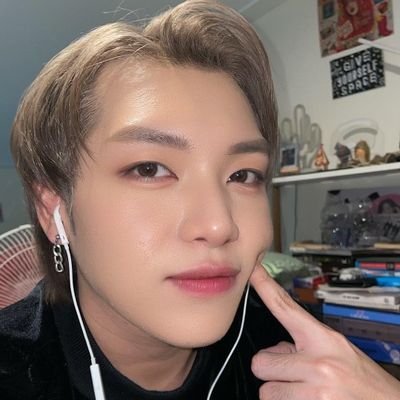 Shar 🌷 STAN PRESS HIT PLAY Profile