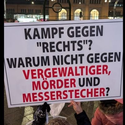 FeigeMatthias's profile picture. Aufgeweckt und kritisch
Nachdenken, statt blind folgen.
HSV forever!