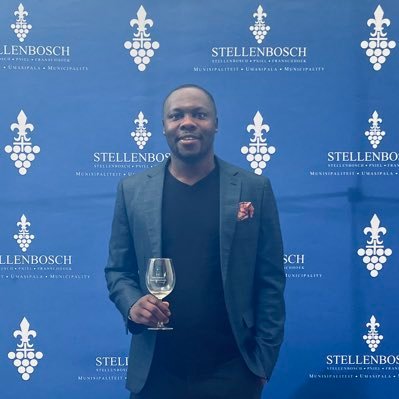 African 🇿🇼 | Wine Sommelier | Restaurant Manager & Sommelier @LaCantineDubai 📍🇦🇪 https://t.co/UV9EgZf3hA Founder & Director Global Taste Kitchen