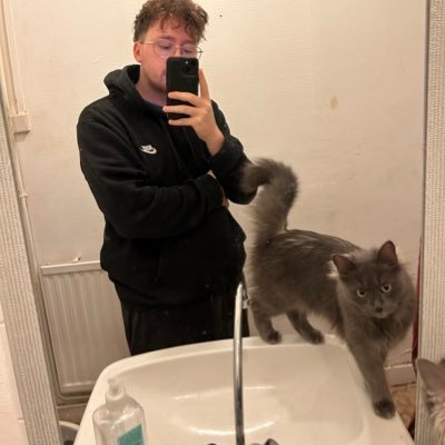 gamingaddict | qlf 🇪🇸⛩ 𝑀𝑢𝑔𝑖𝑤𝑎𝑟𝑎