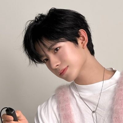 fuyuluvmeow's profile picture. ₊𓎭̵ˑ̳ߪ╸˚𓈒＊🎀♥︎ 𓈒˚╺̱⤞₊ ˚𓈒 @̶̶🎵╸˚𓈒 엔시티⭑ 𓈒˚ ᚐˑ̶͙˳ ⓦ ̵˚𓈒 𖠵🪼 𓈒˚ ₊𖠵𓎭͙╸˚𓈒 𐄢 ユウシ𓈒˚ ᚐˑ̳˳ 🍐╸˚𓈒 ⭑🐰 𓈒˚╺̟❨💟❩╸̟˚𓈒 ♥︎wish𓈒˚╺𓊪̵₊ ˚𓈒 𝒮ion🐬╸˚𓈒 𐄉 ˼