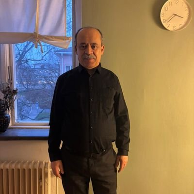 Jag är en barnläkare som bor i Sverige sedan slutet på 2013 och jobbar på länssjukhuset i Kalmar sedan 2015.