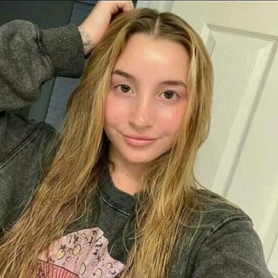 Hello everyone 👋 it's still me cynthia first account is tonycynthi60639, except this two accounts any other one is belong to scammer report it immediately 🤞
