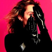 •• (@hersugarpuff) 's Twitter Profile