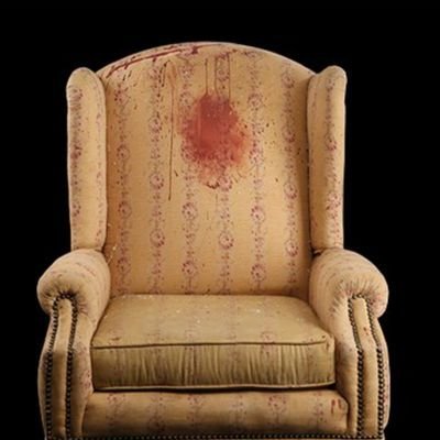 ilpoltrone's profile picture. realista senza peli sulla lingua. credo che il potere, l’identità e gli interessi nazionali guidino il mondo, non utopie liberal. la verità prima di tutto.