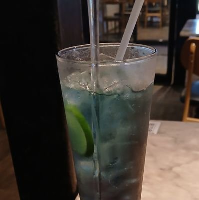 erusean_rf's profile picture. calculator, notebook.