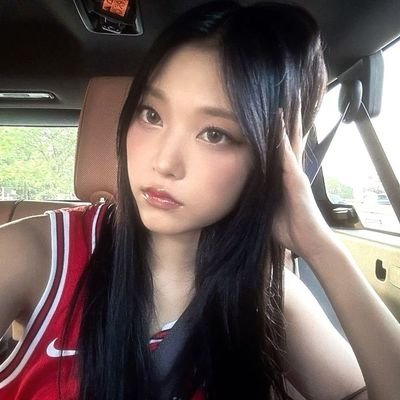 whyedms's profile picture. oh, hold me.. hold me to breath in your beautiful flame.