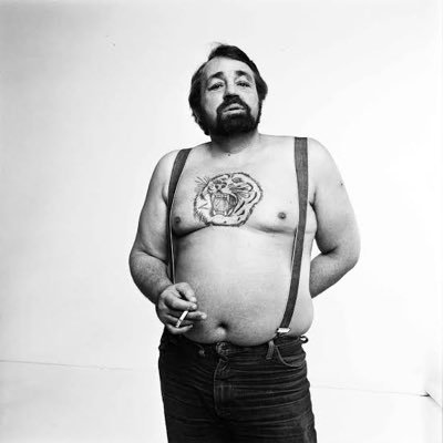 Bonkesbullar's profile picture. frekventeras gärna på Rogers på Bergsgatan. Lazizas lokaler. kaffe på ölis sker. allmänt svag för: centralstationer, inrökta barer och hamnar.