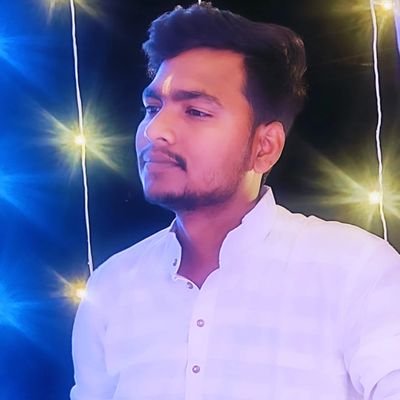 AdityaM929's profile picture. सौ ख्वाब है एक जिंदगी ,
कैसे कहें क्या चाहिए..!