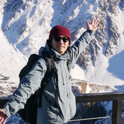 Kitachang2525's profile picture. 動画編集 × SNS運用
場所に縛られず働きながら、映像で世界観を発信。
ショート動画を中心に、月15本以上を制作。
個人や店舗の魅力をリール動画で可視化するクリエイター。
🚐アメリカ横断が夢。スカイダイビングのライセンスも取得予定🪂
👉 🇬🇪🇨🇿🇦🇹🇭🇺🇬🇷🇹🇭