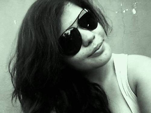 alinemargonato's profile picture. Dançar,curtir,amar,viajar,familia,amigos,bebidas,loucuras,crises.. haha oque posso fazer sou assim.. nao sou besta.. besta seria se nao vivese!!..