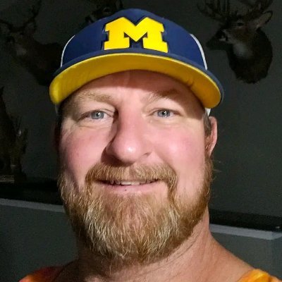 Single, Straight, Childless, Honest, Dependable, 420 & Psychedelics Friendly and From What I'm Told Very Good With My Hands...Welcome ;)