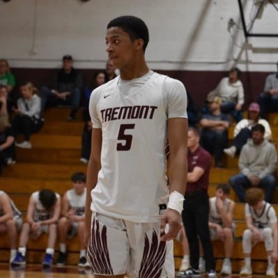 6’4 | Basketball |🏀 class of 2027 Tremont high school GPA 3.3 email: brandontennon033@gmail.com