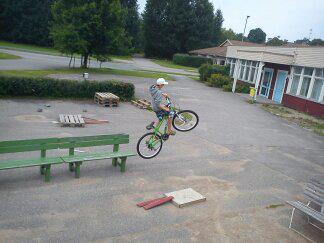 TimpanMTB's profile picture. Jävligt go kille som gilla att köra Mountainbike och skidor , jag gillar också att handla kläder från Ridestore.se