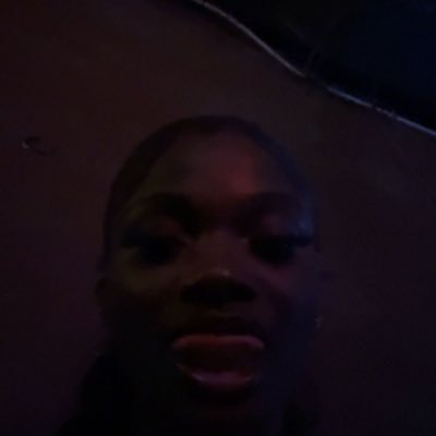 unicornqueen222's profile picture. 