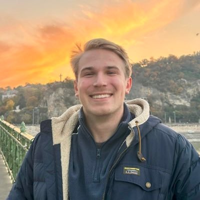 Svenska34's profile picture. illegally blonde