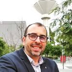 Papá de 2 niños y compañero de viaje de una persona extraordinaria.
