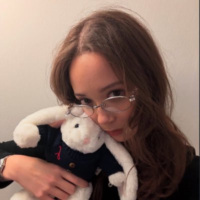 fefevet's profile picture. estudante de medvet 1/10 💕 || 18 anos