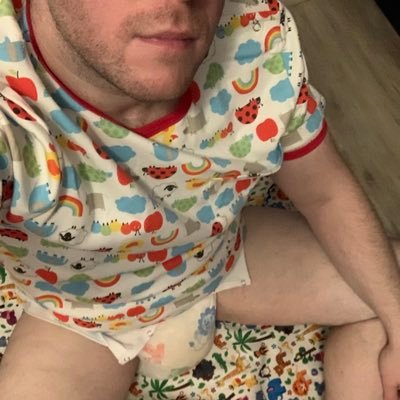 Lvl: 33 going on 3. AB/DL Lifer. Internet Gremlin. Unpottytrained. Just doing what a babies gotta do. NMIK. 18+ https://t.co/ysriFQrOno