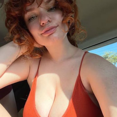 kinnahkate's profile picture. A professional model artist. still single but ready to mingle with serious minded person 🥰🌺❤️