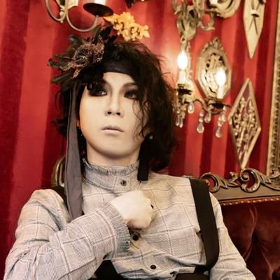 kingyo0119's profile picture. 髪がチリチリしてますよ。音楽したり音楽するふりしたりしてますよ。unknown:RE・RENAME でギター弾いたり弾けるふりしてますよ。