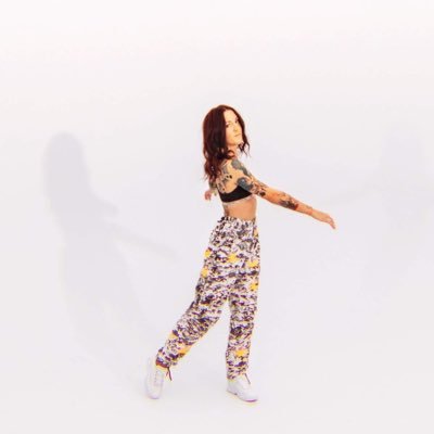 oheysj's profile picture. 🌈 pretty on the inside ♉️ 🇳🇱 🇮🇪 🇵🇸