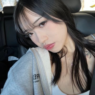 elaine Profile