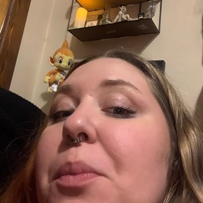 pop punk isn't dead it just smells funny • they/she