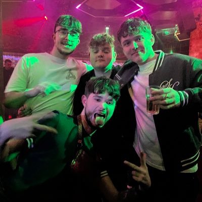 Bez16992943's profile picture. 